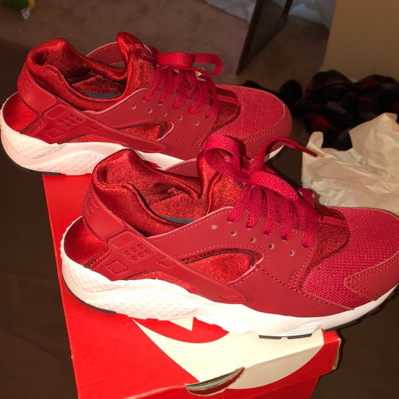 nike huarache womens size 5
